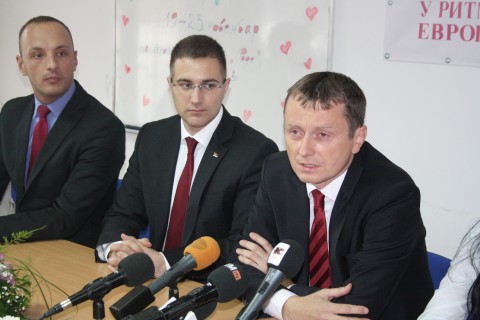 БОЉИ ЖИВОТ ЗА СИРОМАШНЕ
